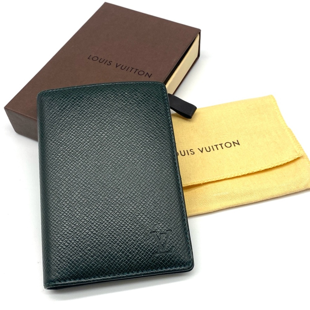 LOUIS VUITTON Vintage green Taiga leather Authentic palm pilot Cover Flip Case